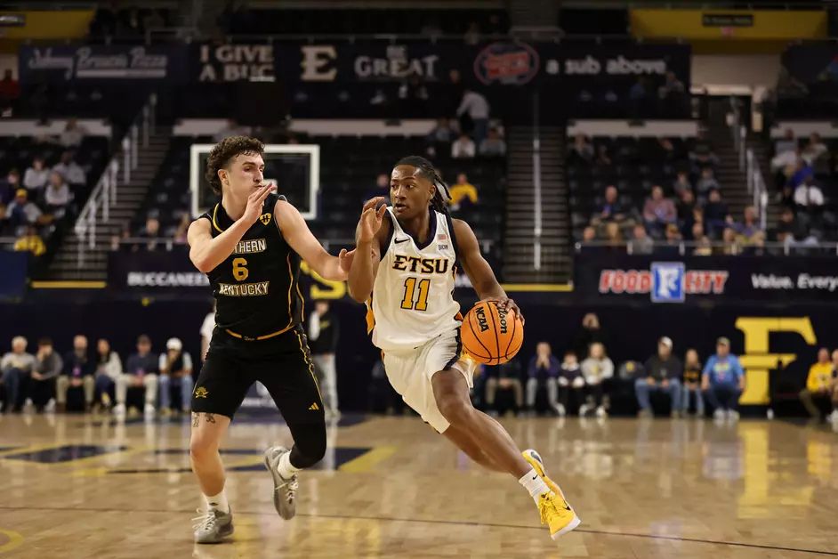 ETSU men’s basketball narrowly falls to Samford | East Tennessean